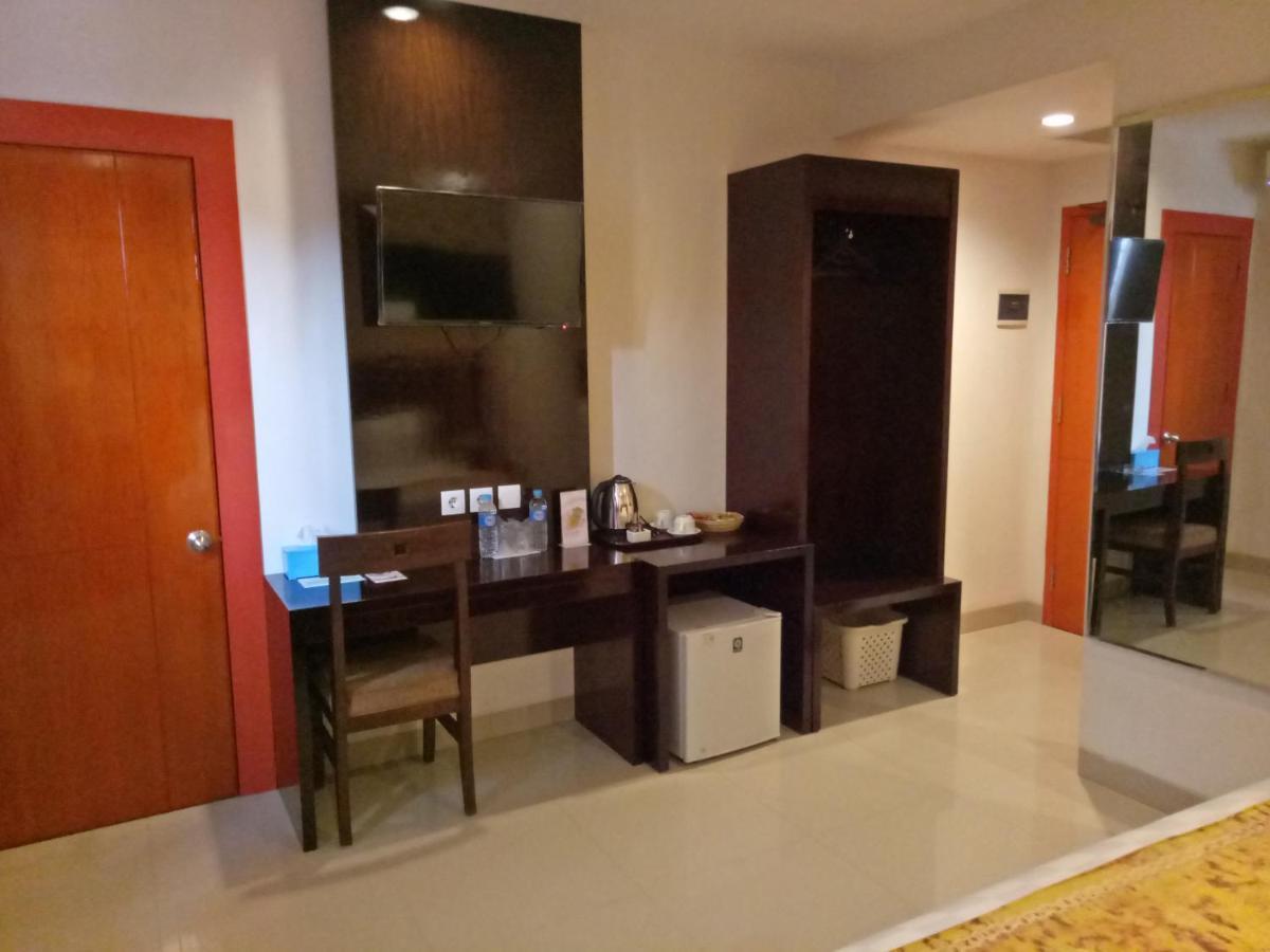 Jelita Bandara Hotel Banjarbaru Екстер'єр фото